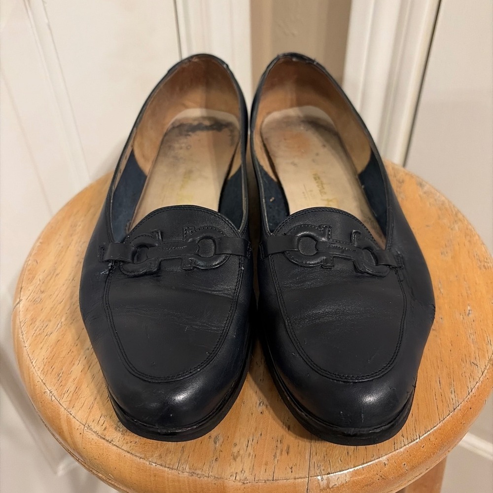 Salvatore Ferragamo Womens Gancini Loafers Navy Blue 8B Leather Made in Italy